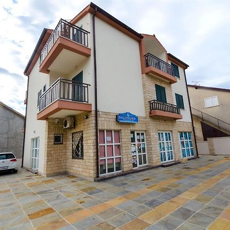 Apartments Karmen I Primošten Zewnętrze zdjęcie