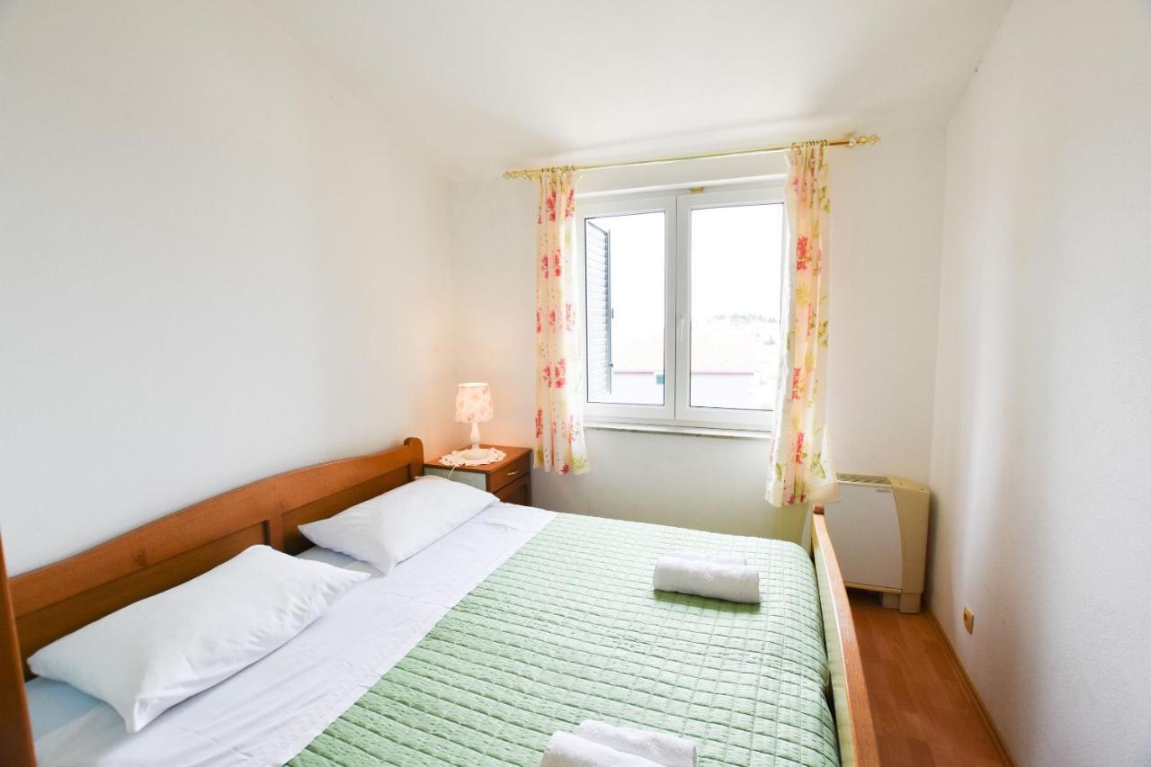 Apartments Karmen I Primošten Zewnętrze zdjęcie