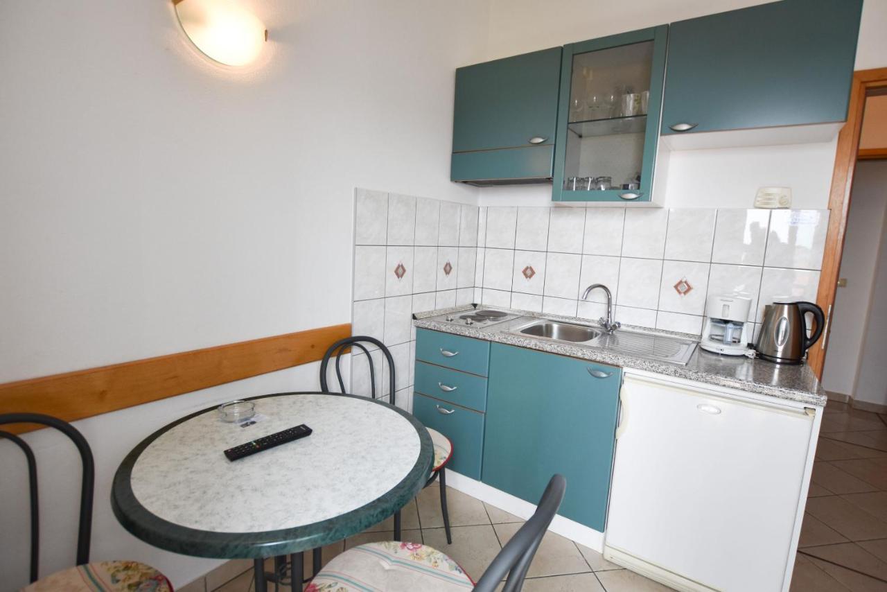 Apartments Karmen I Primošten Zewnętrze zdjęcie