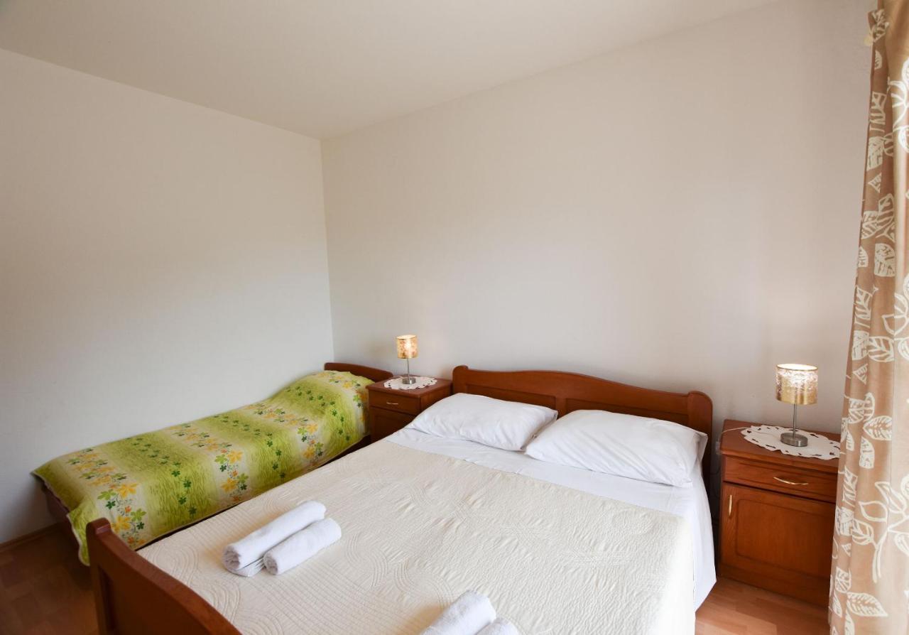 Apartments Karmen I Primošten Zewnętrze zdjęcie