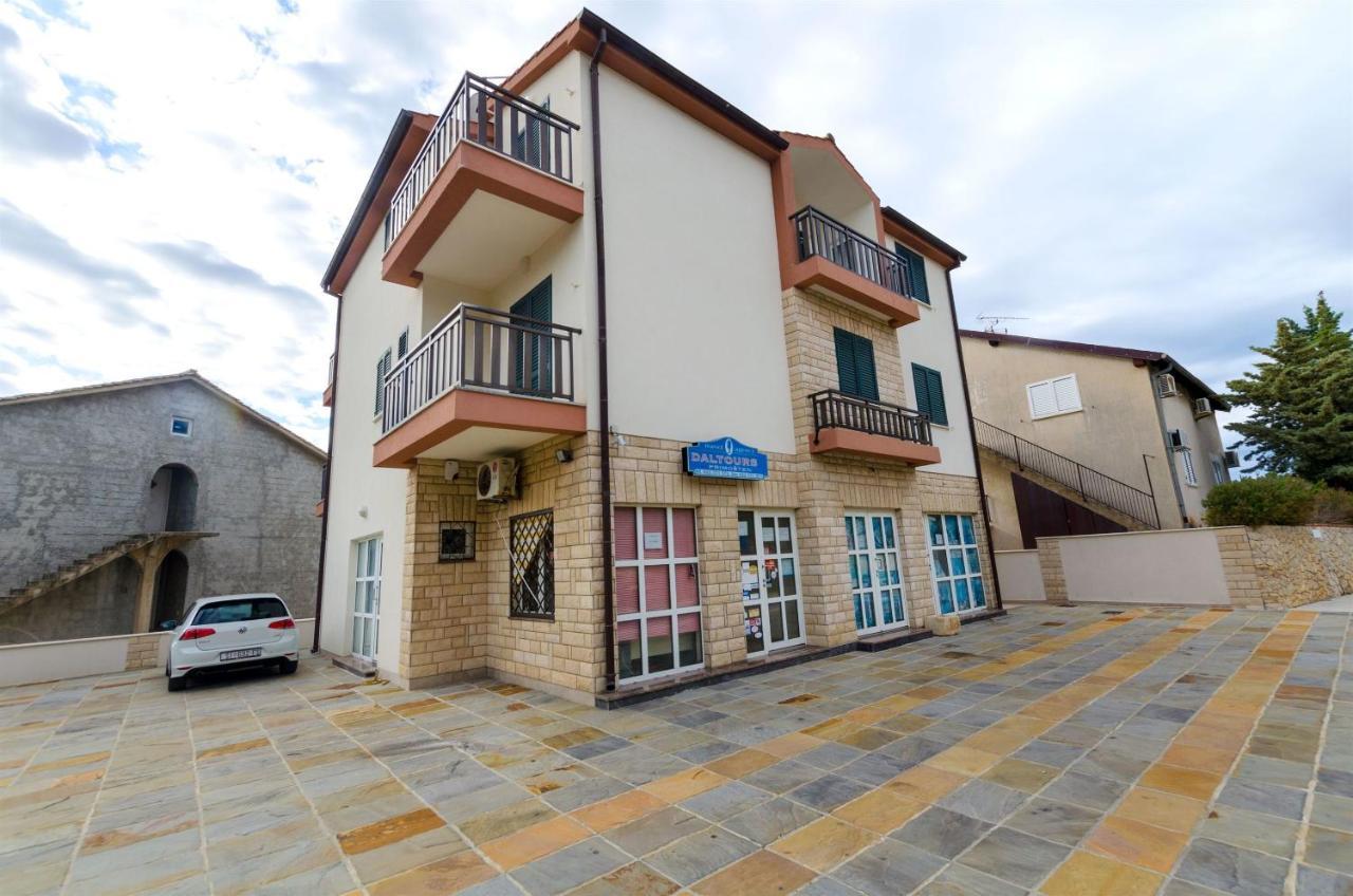 Apartments Karmen I Primošten Zewnętrze zdjęcie